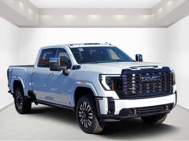 2026 GMC Sierra Denali's photo