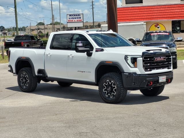 2026 GMC Sierra 4WD Crew Cab Standard Box AT4X's photo