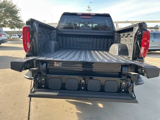 2026 GMC Sierra 1500 SLT - Photo 12