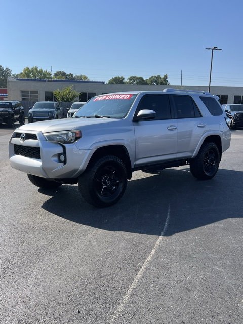 2015 Toyota 4Runner Limited photo 3