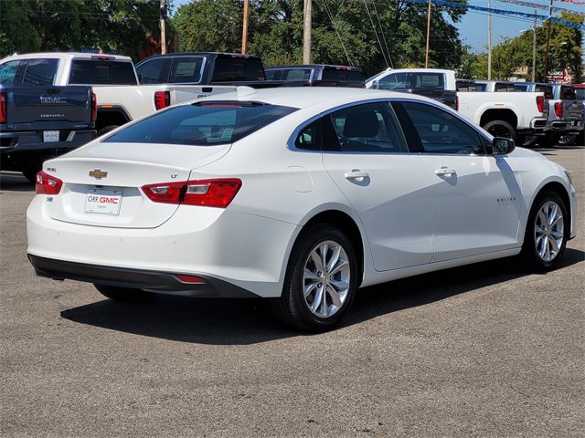 2024 Chevrolet Malibu 1LT photo 3