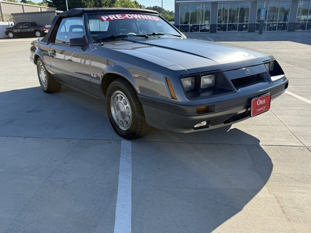 1985 Ford Mustang GT photo 3