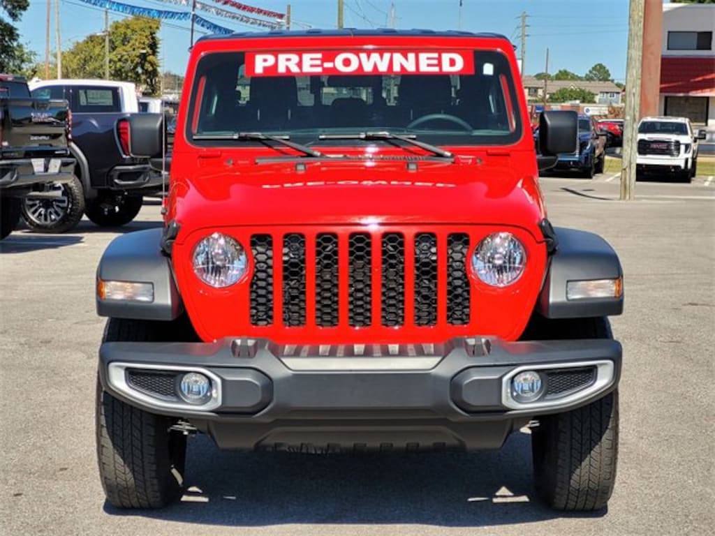 Used 2023 Jeep Gladiator Sport S