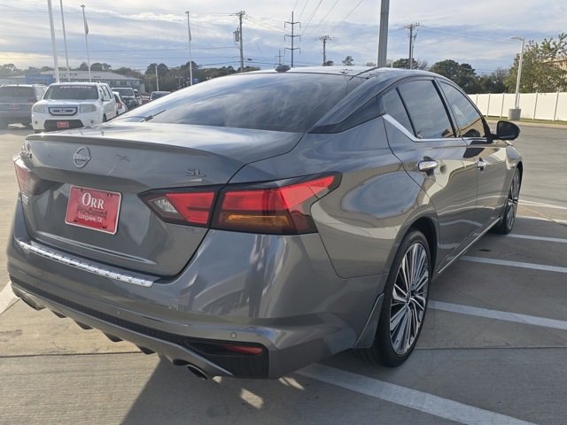 2023 Nissan Altima 2.5 SL photo 3