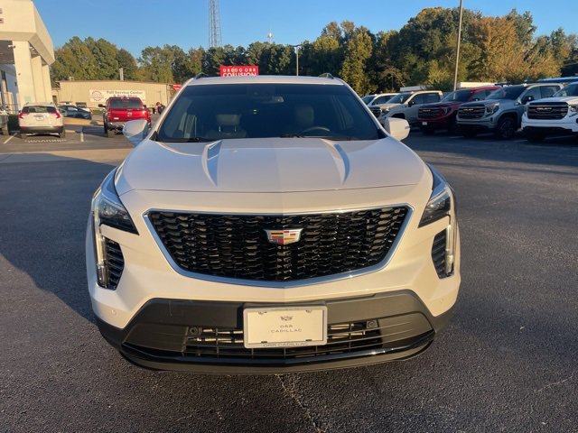 2023 Cadillac XT4 Sport photo 2