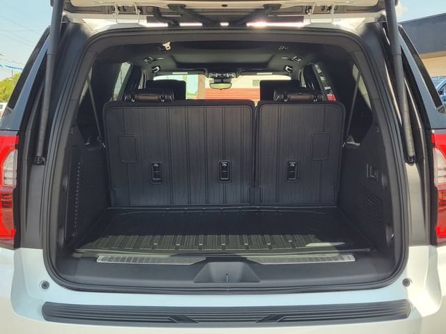 2026 GMC Yukon XL Denali Ultimate - Photo 9