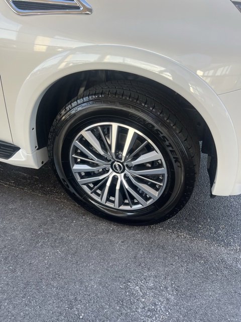 2023 Nissan Armada SL photo 3