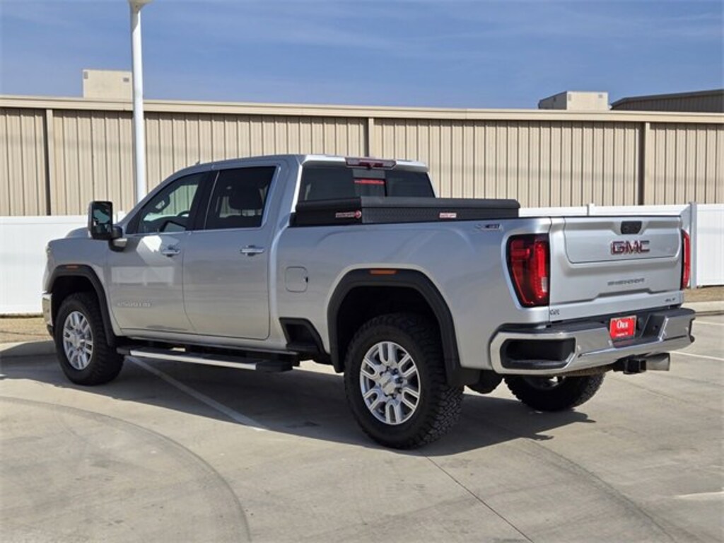 Used 2021 GMC Sierra 2500 HD SLT Truck