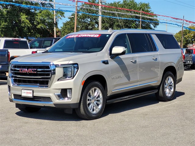 2023 Gmc Yukon XL SLT photo 3