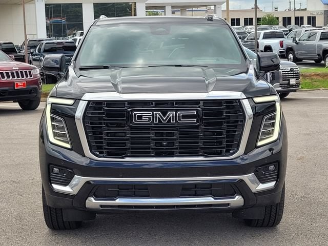 2026 GMC Yukon Denali - Photo 2