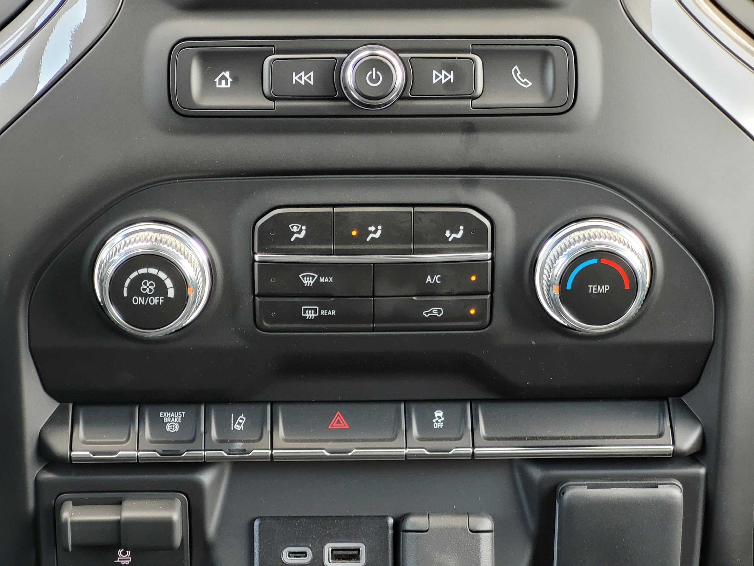 2026 GMC Sierra 3500 Chassis Cab Pro - Photo 16