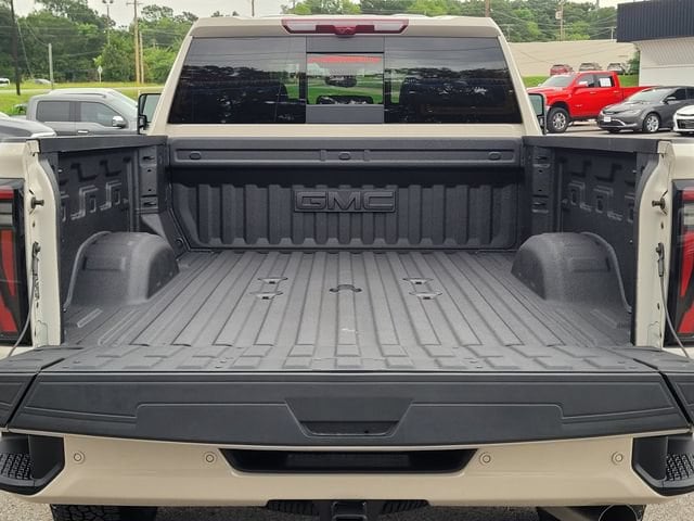 2026 GMC Sierra 2500HD AT4 - Photo 9