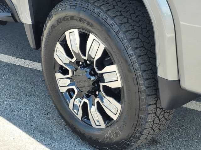 2026 GMC Sierra 2500HD Denali - Photo 7