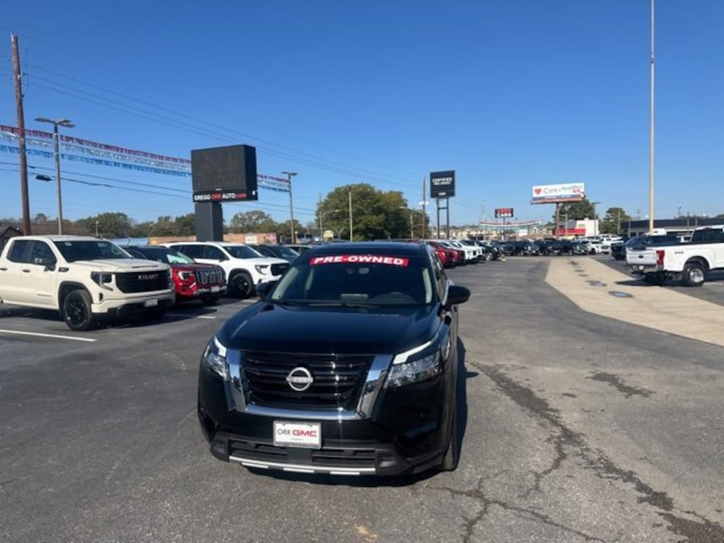 Used 2024 Nissan Pathfinder SL