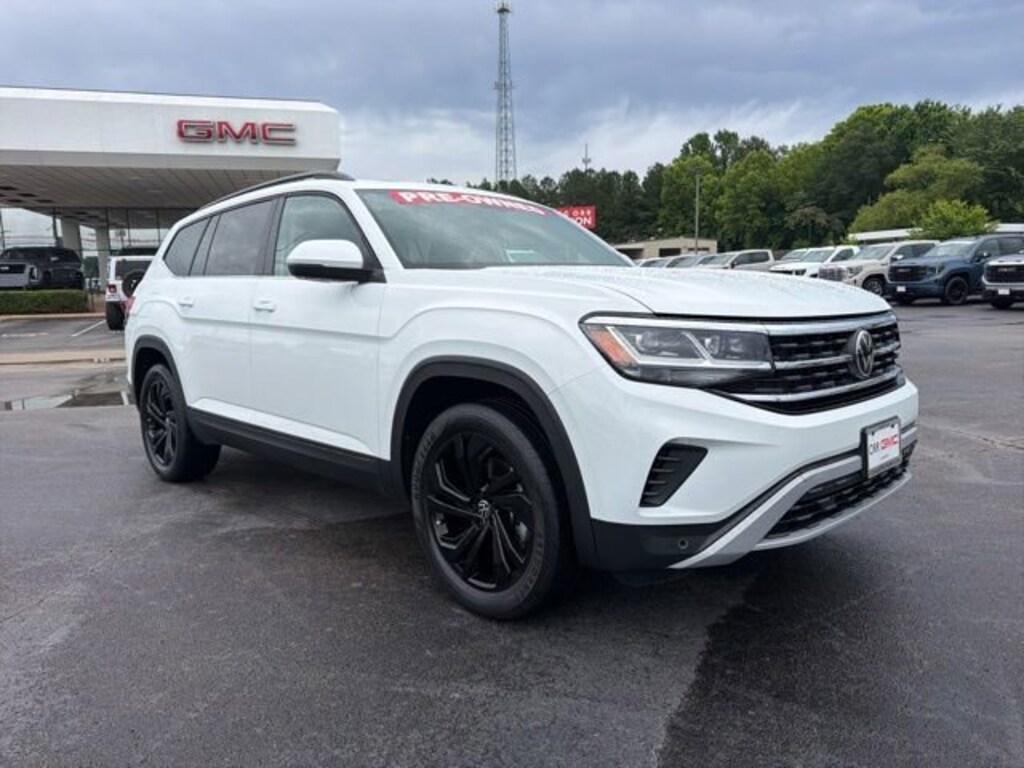 Used 2023 Volkswagen Atlas 3.6L V6 SE w/Technology