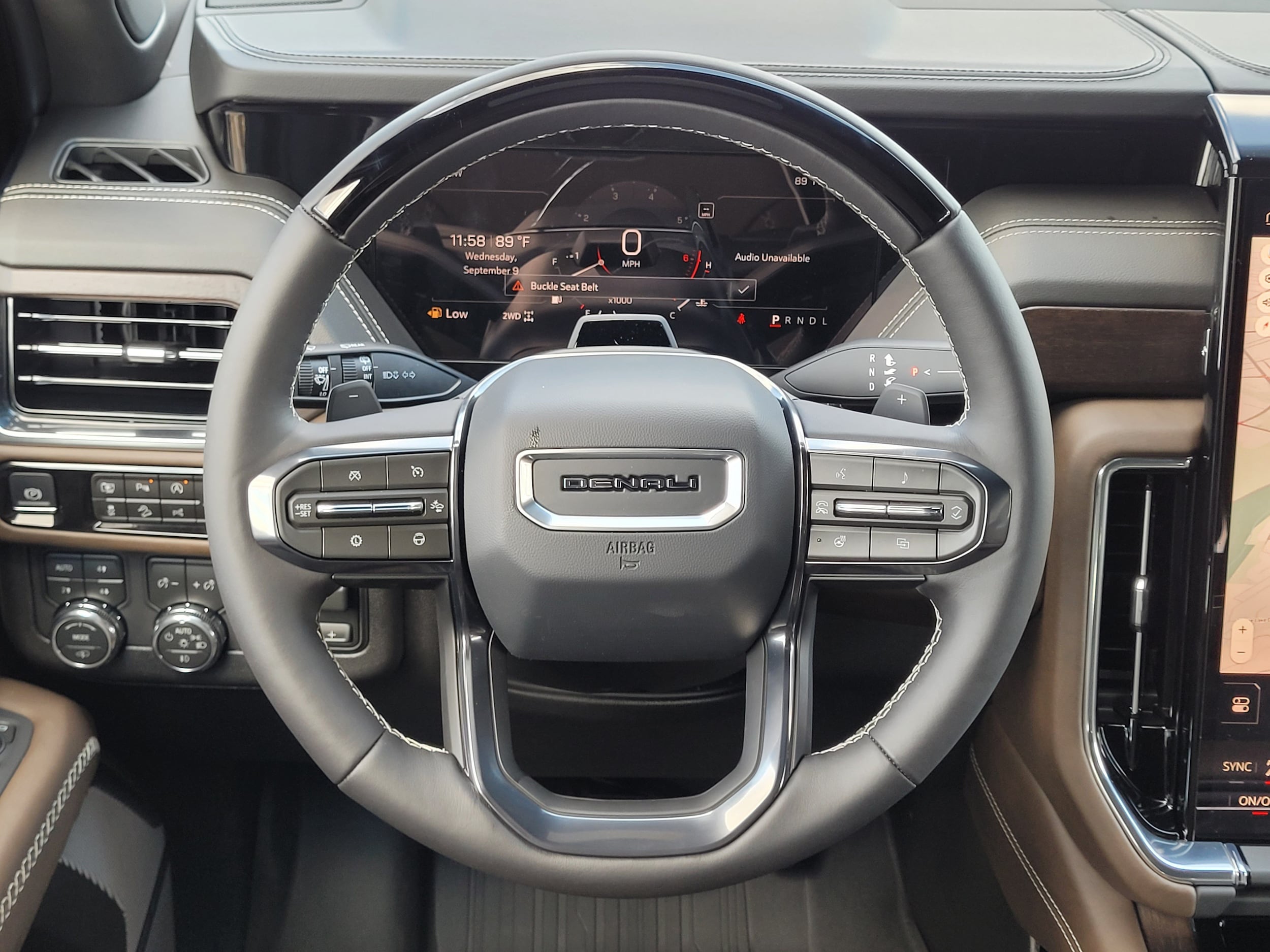 2026 GMC Yukon XL Denali Ultimate - Photo 10