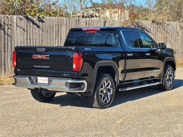 2026 Gmc Sierra 1500 SLT photo 3