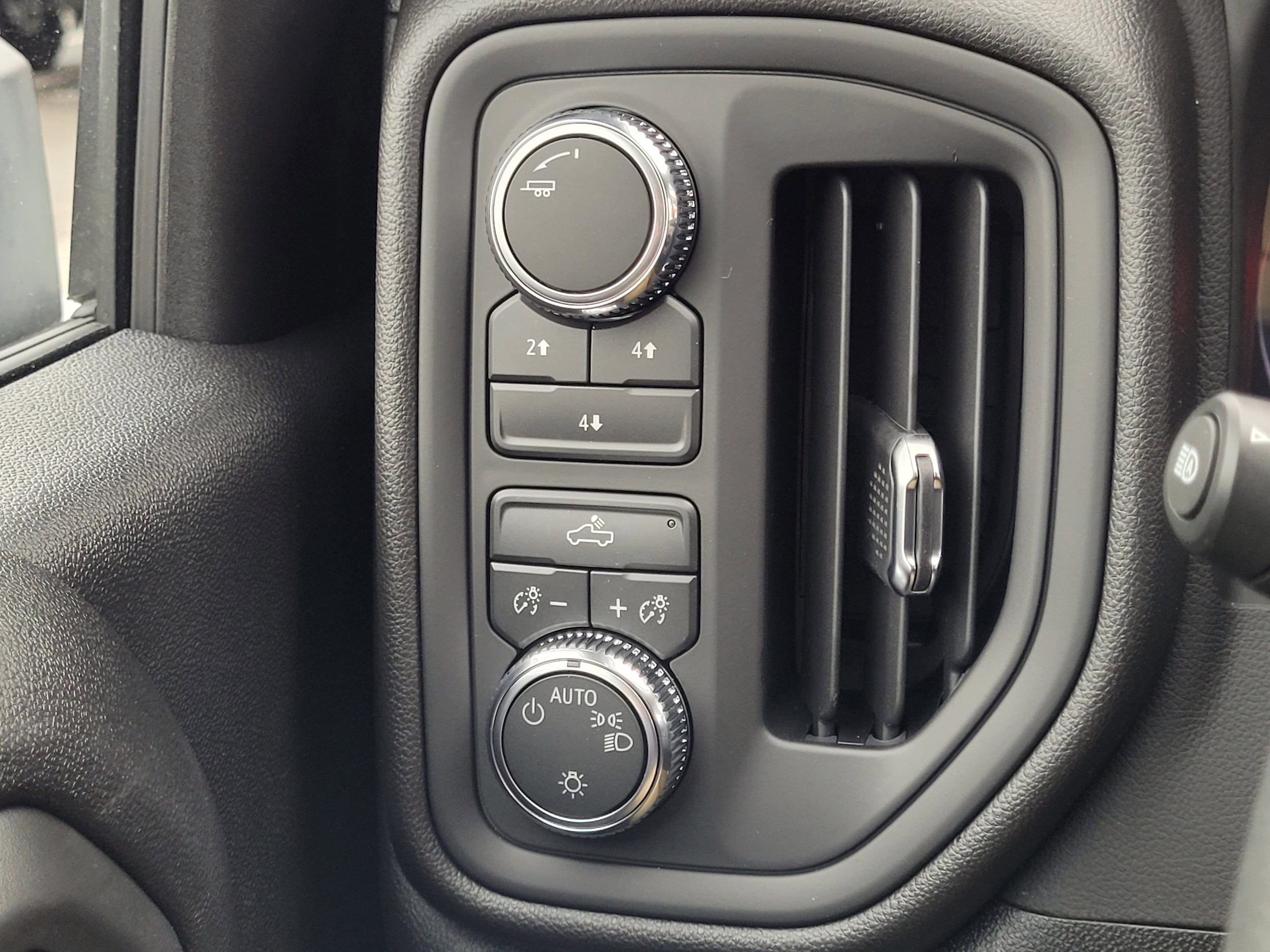 2026 GMC Sierra 3500HD Pro - Photo 18
