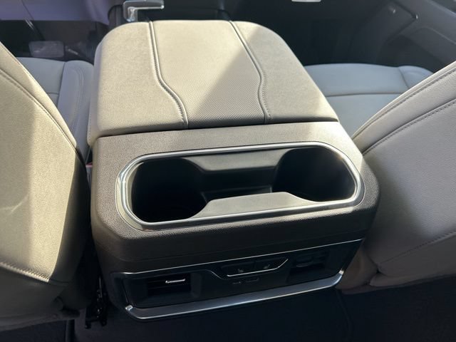 2026 GMC Sierra 1500 SLT - Photo 47