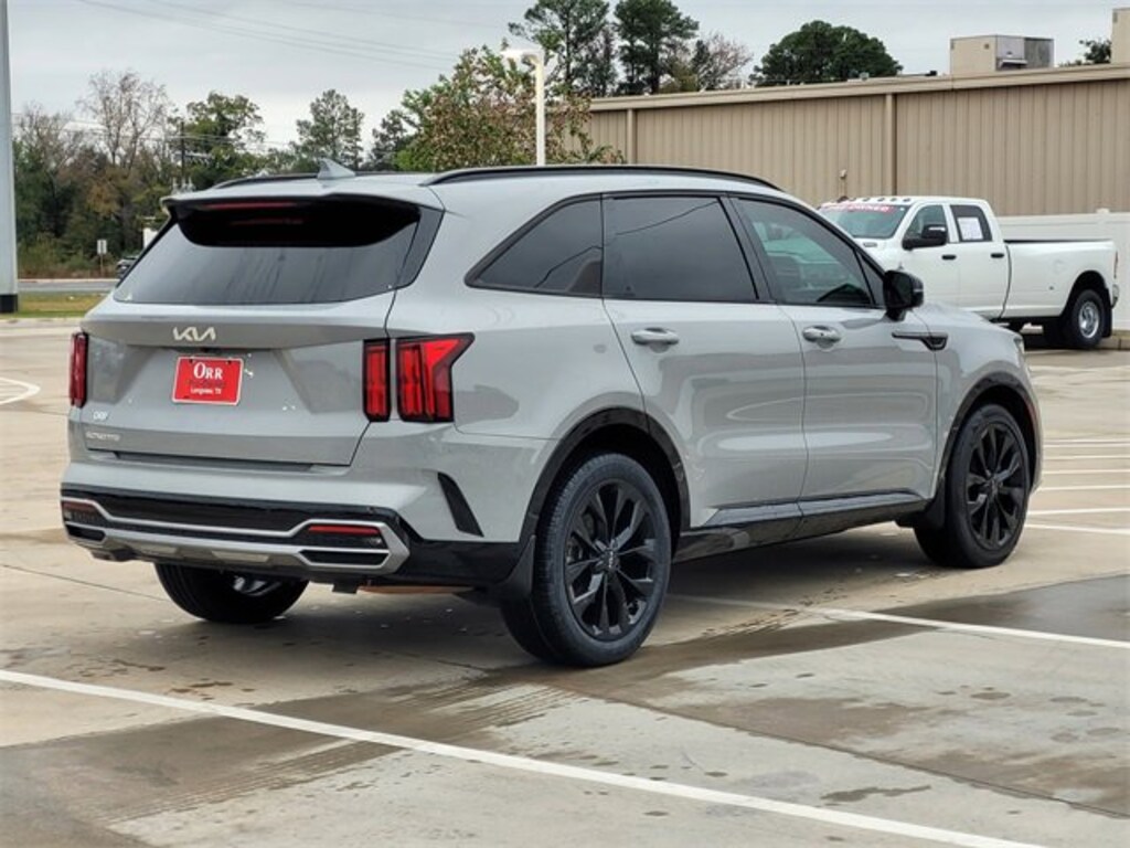 Used 2023 Kia Sorento SX