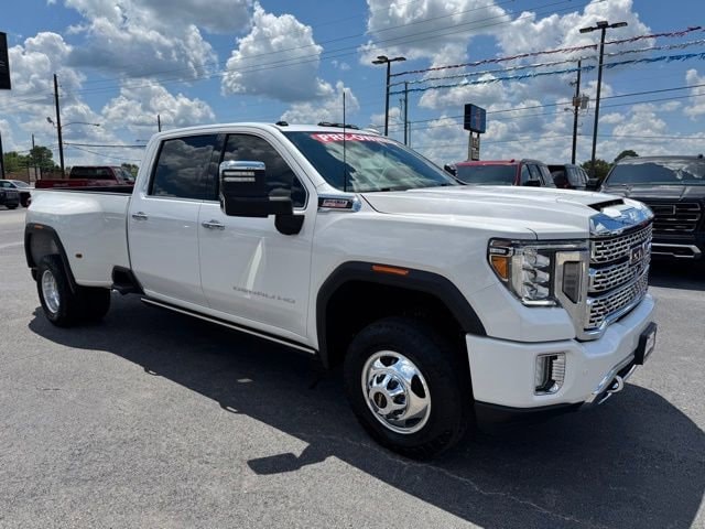 2022 GMC Sierra 4WD Crew Cab Long Box DRW Denali's photo