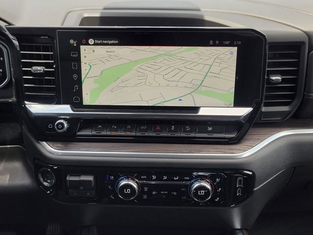 2026 GMC Sierra 1500 SLT - Photo 13