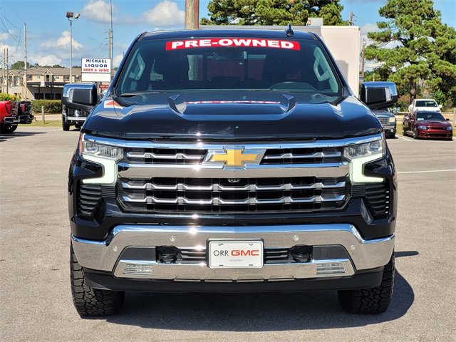 2022 Chevrolet Silverado 1500 LTZ photo 2