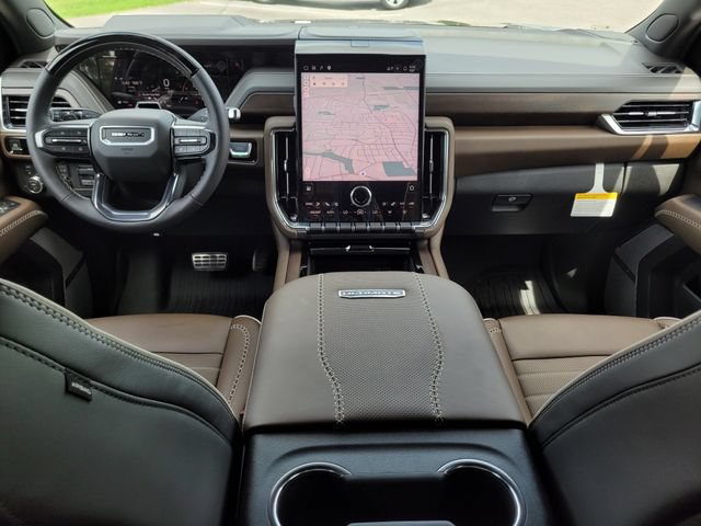 2026 GMC Yukon XL Denali Ultimate - Photo 10
