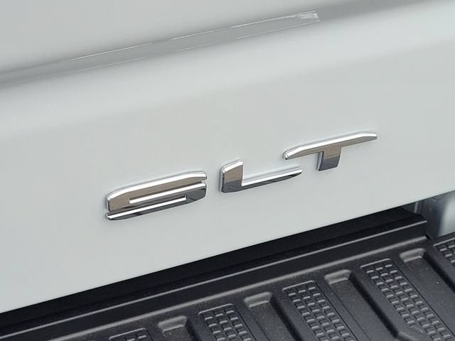 2026 GMC Sierra 1500 SLT - Photo 8