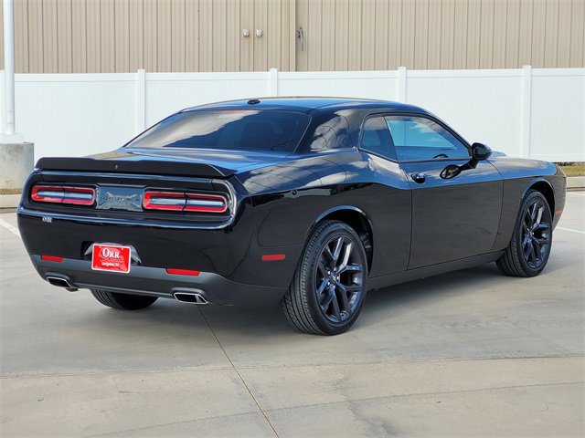 2023 Dodge Challenger SXT photo 4