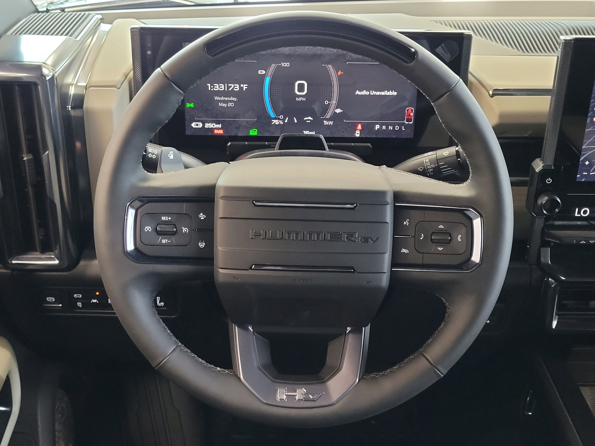 2026 GMC HUMMER EV 2X - Photo 10