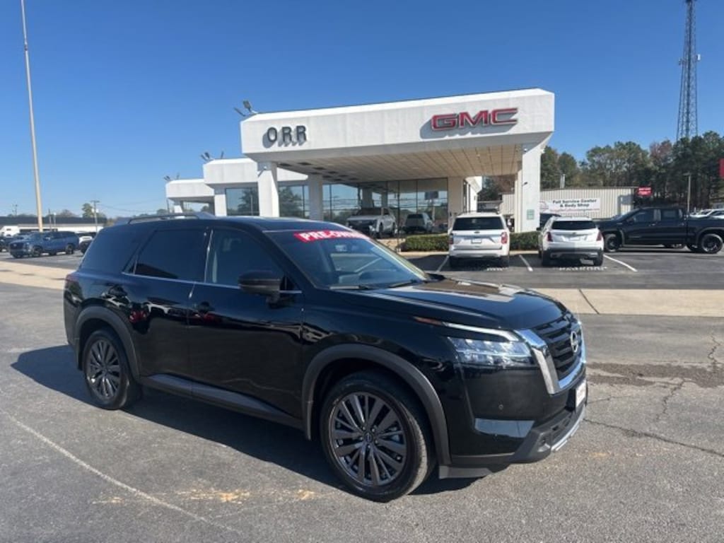 Used 2024 Nissan Pathfinder SL