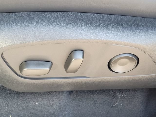 2026 GMC Acadia Elevation - Photo 23