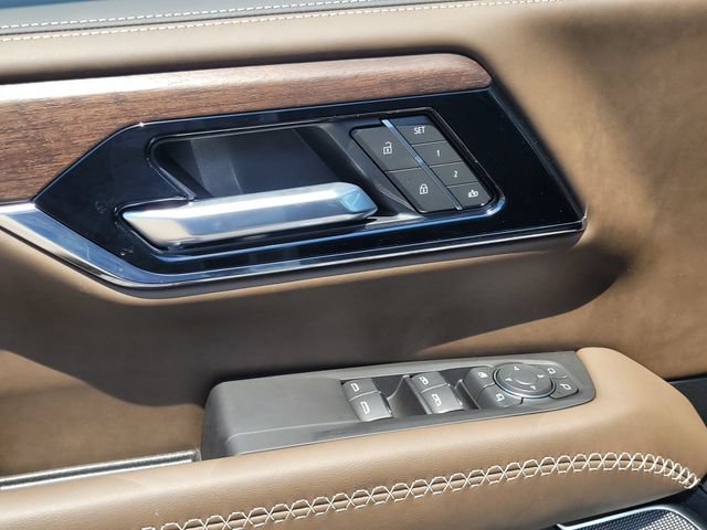 2026 GMC Yukon XL Denali Ultimate - Photo 22