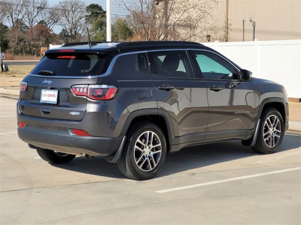 Used 2018 Jeep Compass Latitude