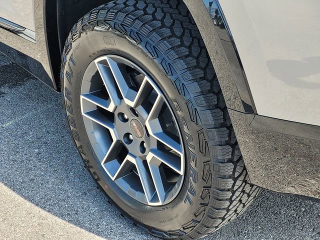 2026 GMC Terrain AT4 - Photo 7