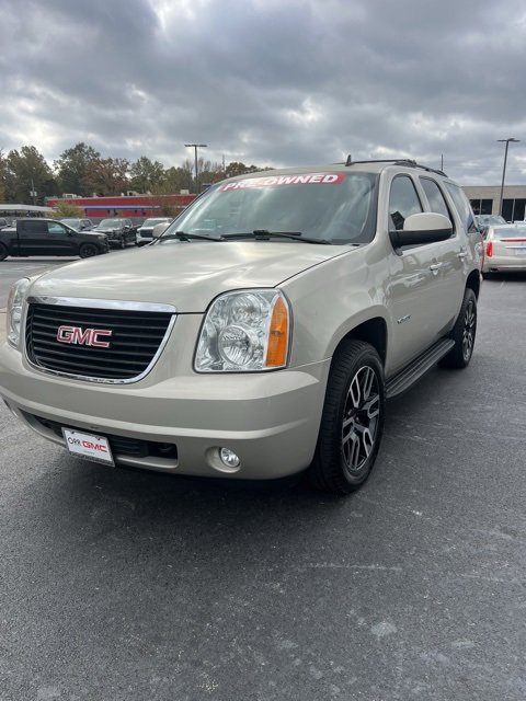 2013 Gmc Yukon SLT photo 2