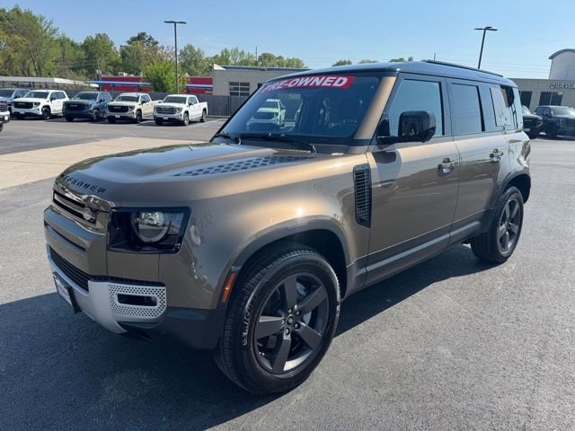 2020 Land Rover Defender SE