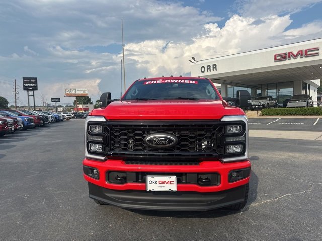 2025 Ford F-350 XLT photo 2