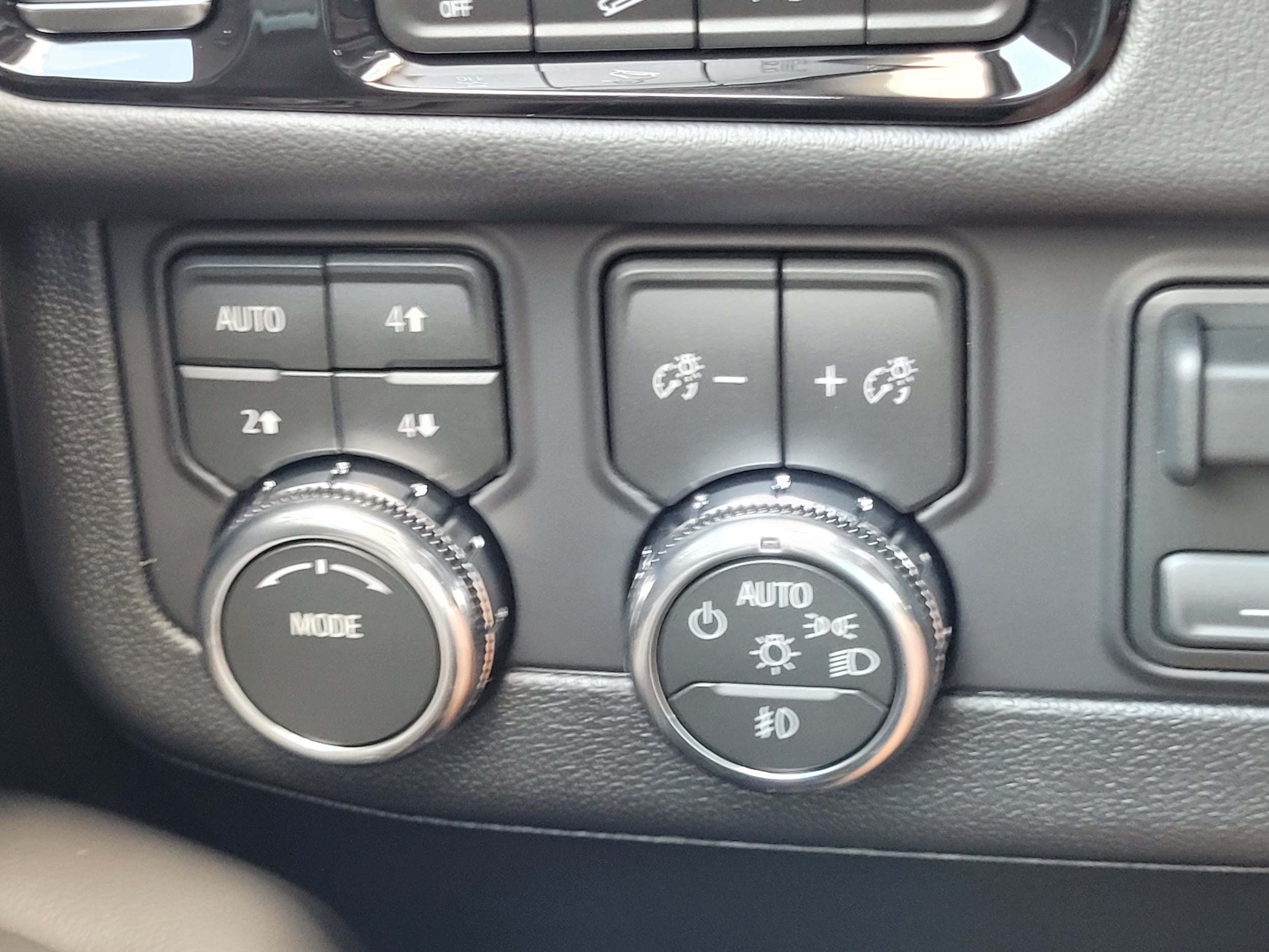 2026 GMC Yukon XL Elevation - Photo 18