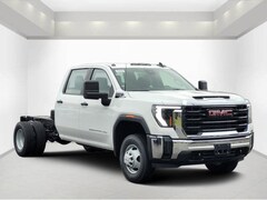 2026 GMC Sierra 3500 HD Chassis Cab Pro Truck