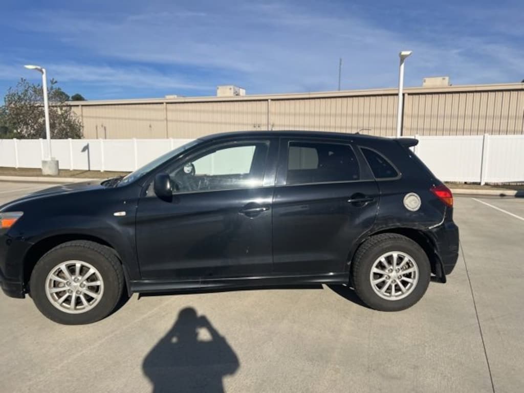 Used 2011 Mitsubishi Outlander Sport ES