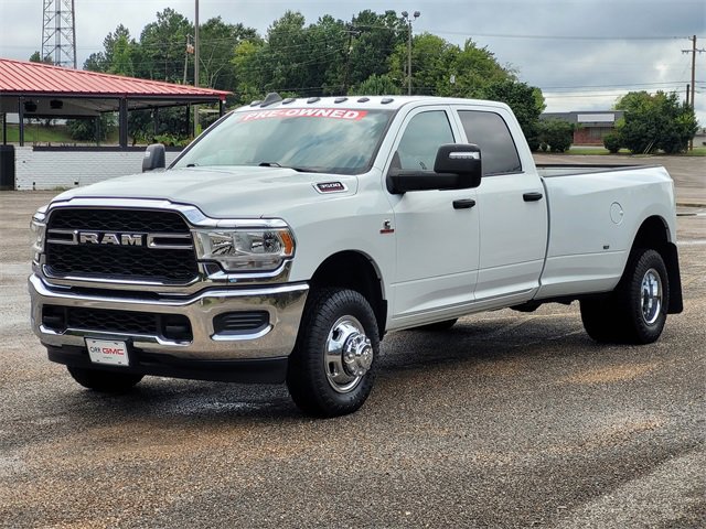 2024 Ram 3500 Tradesman photo 3