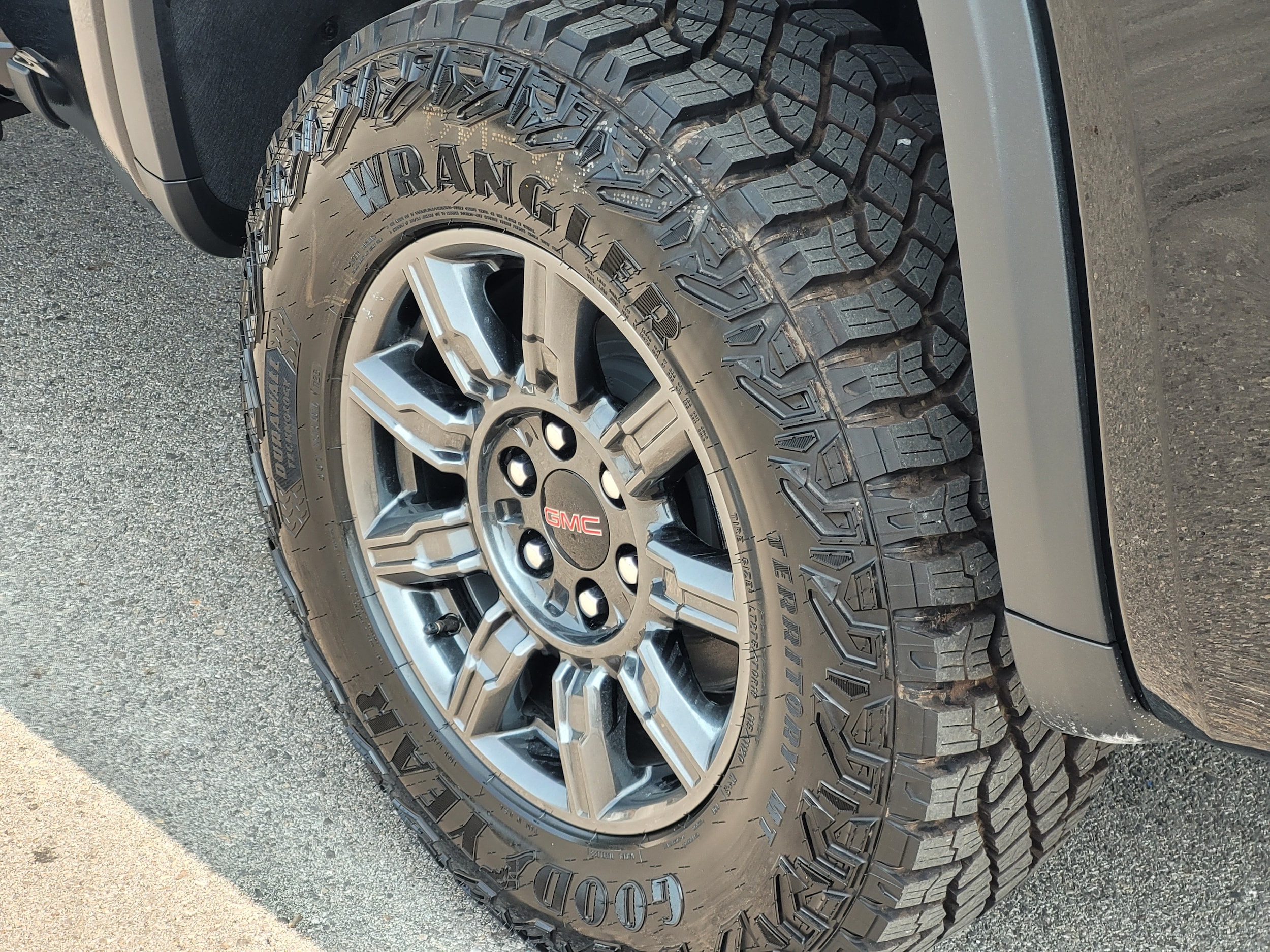 2026 GMC Sierra 1500 AT4X - Photo 7