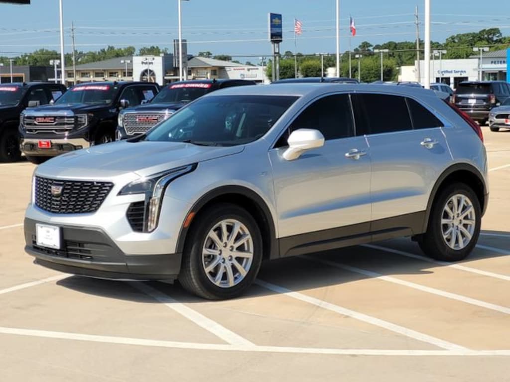 Used 2021 CADILLAC XT4 FWD Luxury SUV
