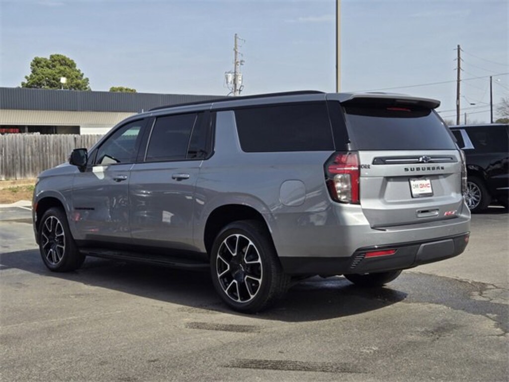 Used 2024 Chevrolet Suburban RST SUV