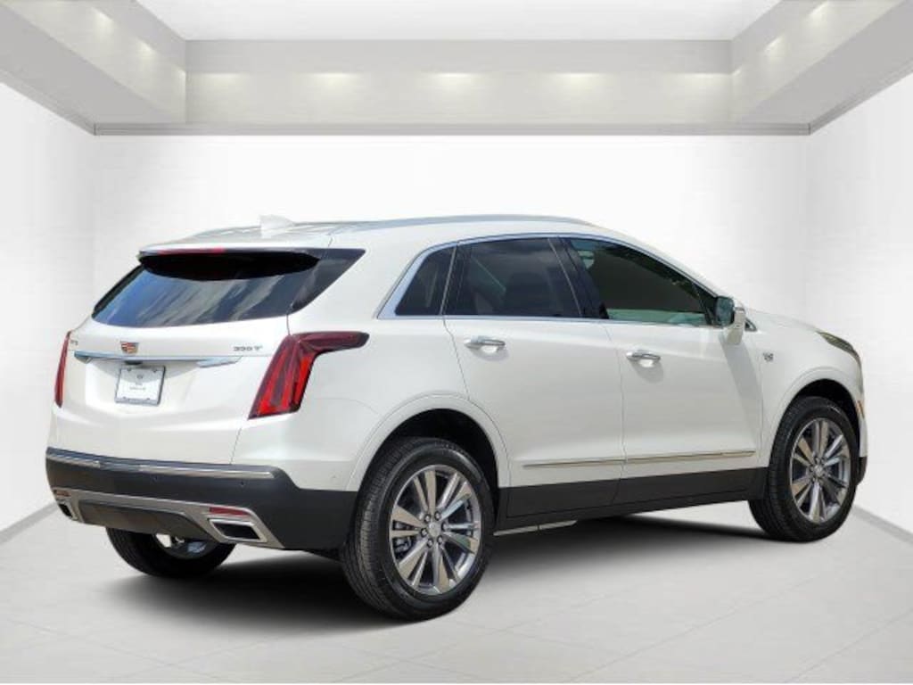 New 2026 CADILLAC XT5 Premium Luxury SUV