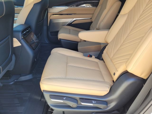 2026 Cadillac Escalade IQL Premium Sport - Photo 23