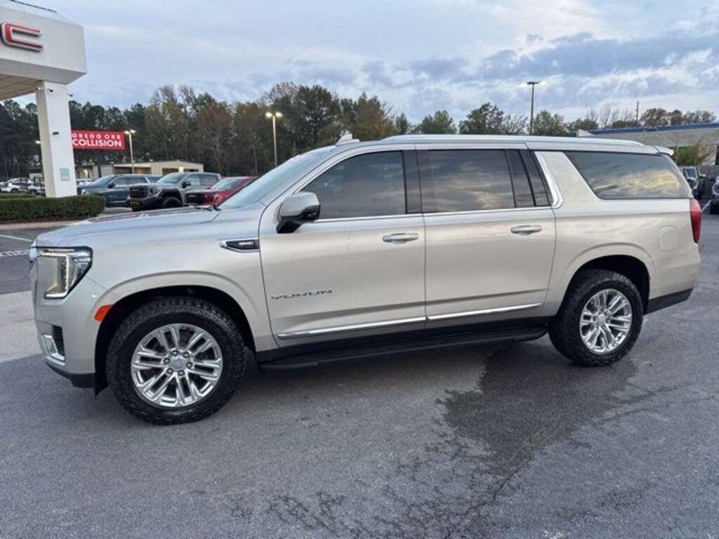 Used 2021 GMC Yukon XL SLT SUV