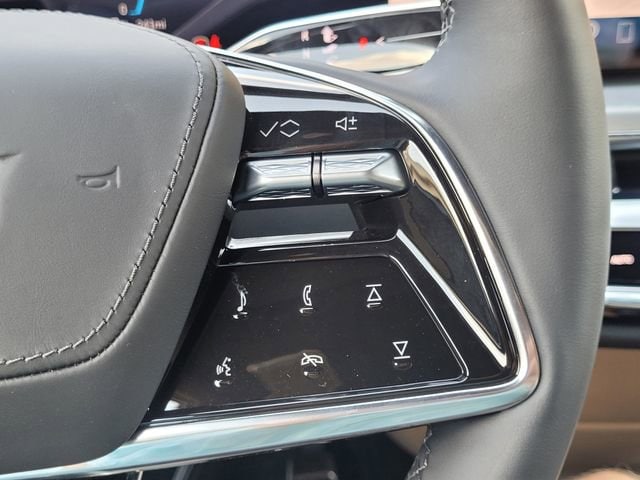 2026 Cadillac LYRIQ Signature Sport - Photo 19